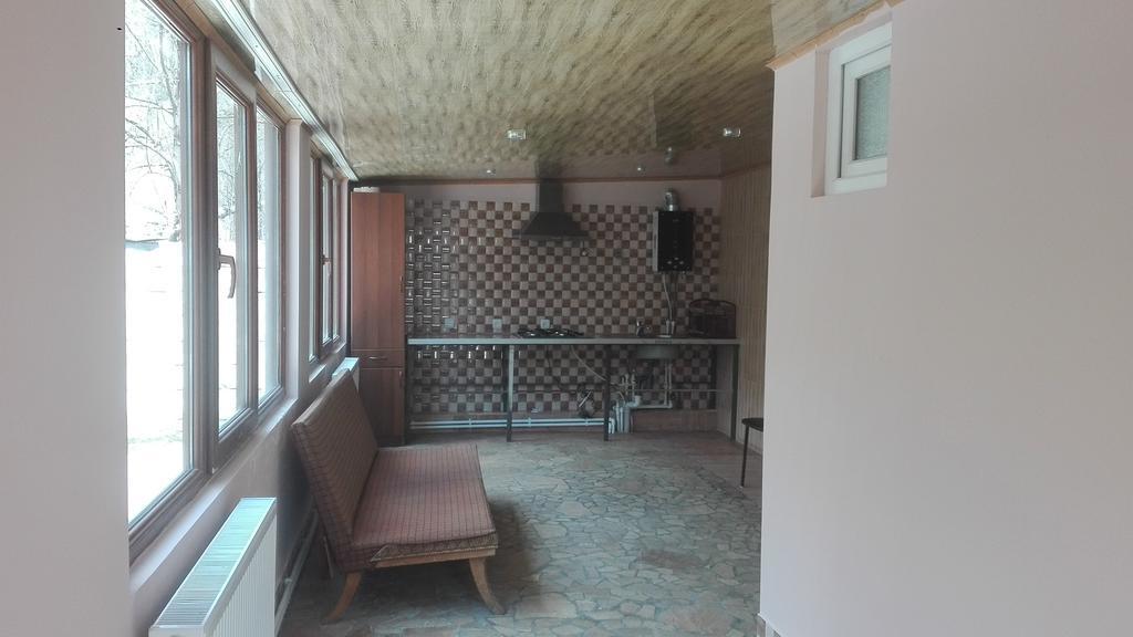 Guest House Sabauri Stepantsminda Exterior photo
