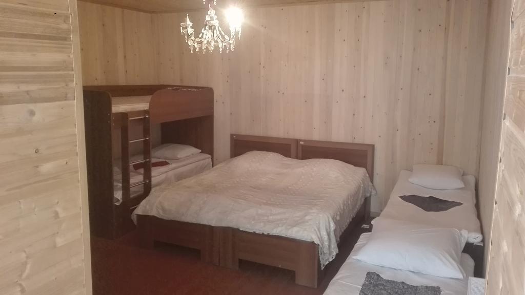 Guest House Sabauri Stepantsminda Exterior photo